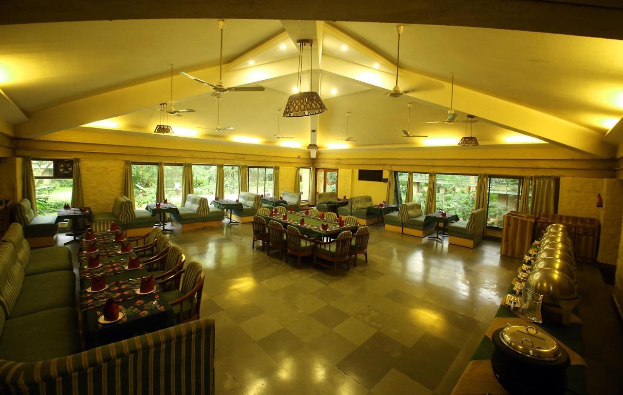 Mpt White Tiger Forest Lodge Tala  Exterior photo