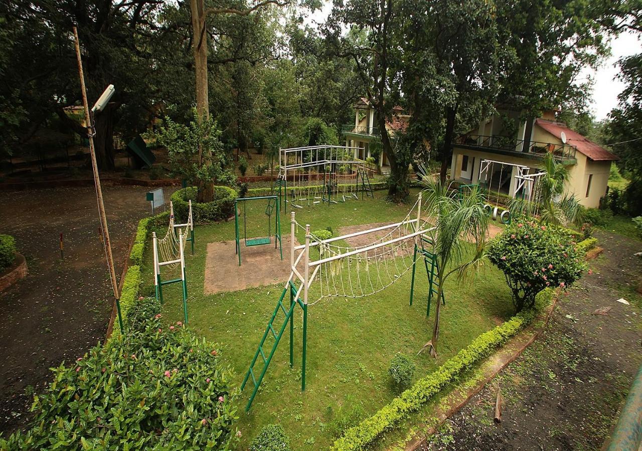 Mpt White Tiger Forest Lodge Tala  Exterior photo